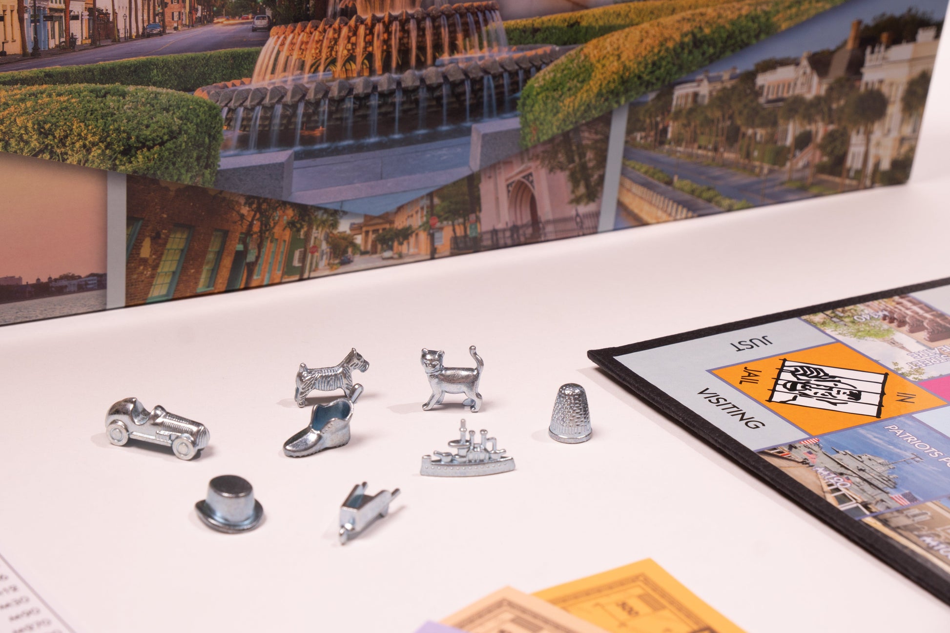 Hasbro Home ASST / ONE Charleston Monopoly Game