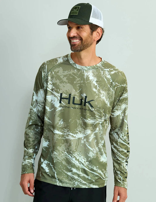 Huk T-Shirts Mossy Oak Pursuit Performance Crew - Mossy Oak Stormwater Freshwater