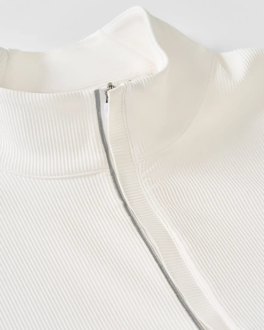 Johnnie-O 1/4 Zip Hoppin Ribbed Knit Performance 1/4 Zip Pullover