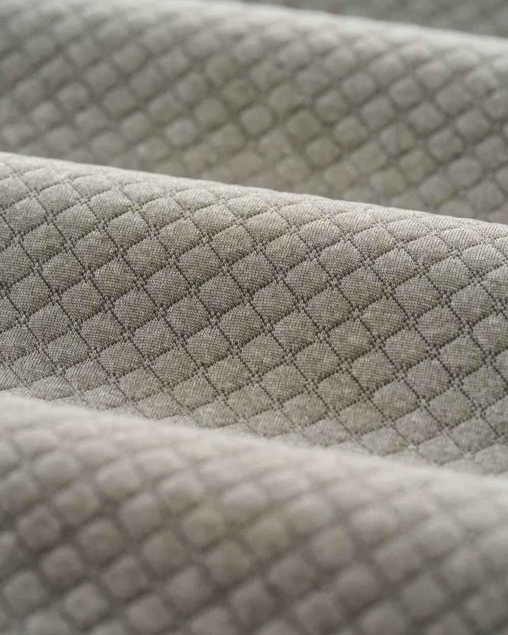 Johnnie-O 1/4 Zip Rockwells Diamond-Quilted Henley Pullover