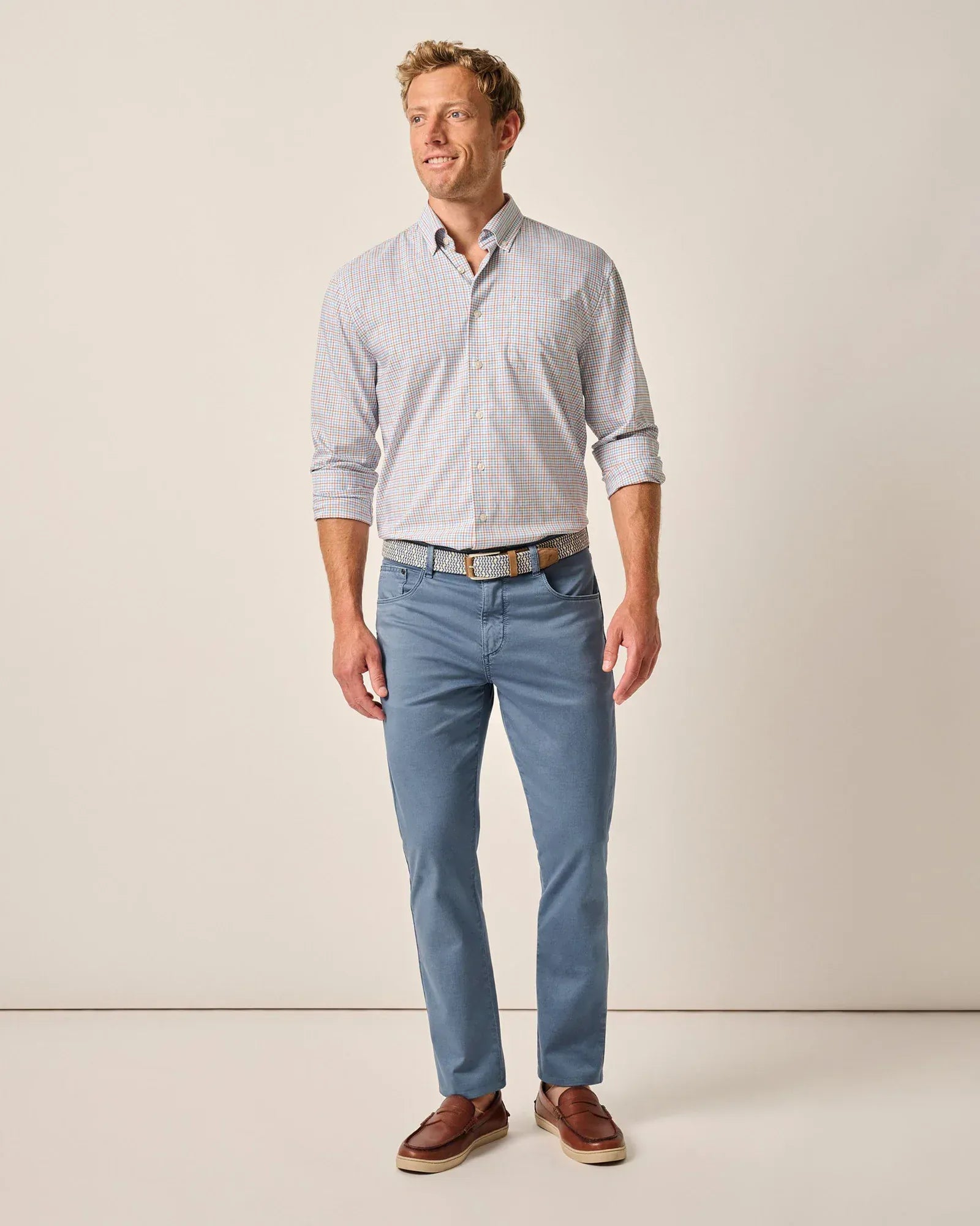 Johnnie-O 5-Pockets Carmel Sateen 5-Pocket Pant in Blue Horizon