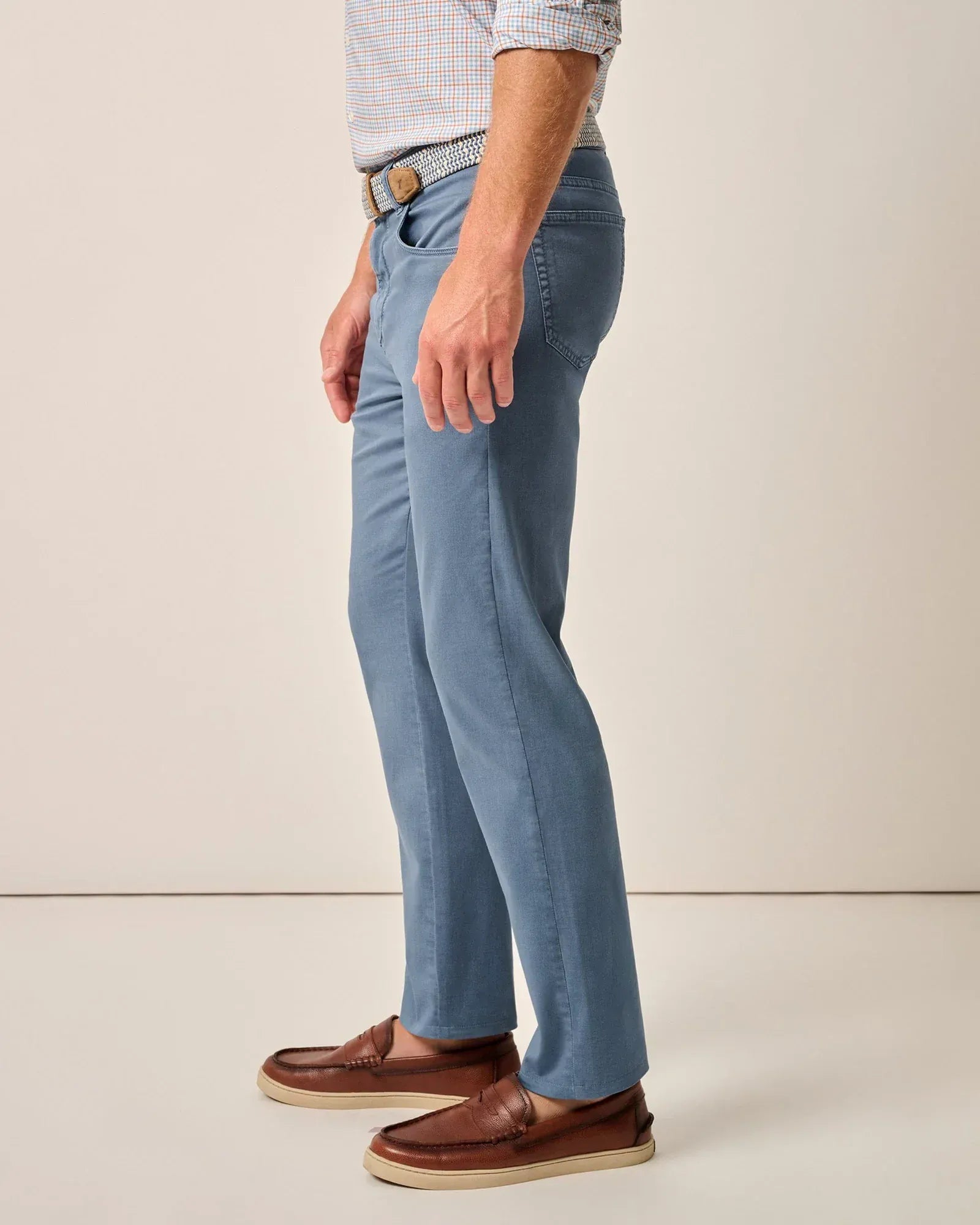 Johnnie-O 5-Pockets Carmel Sateen 5-Pocket Pant in Blue Horizon