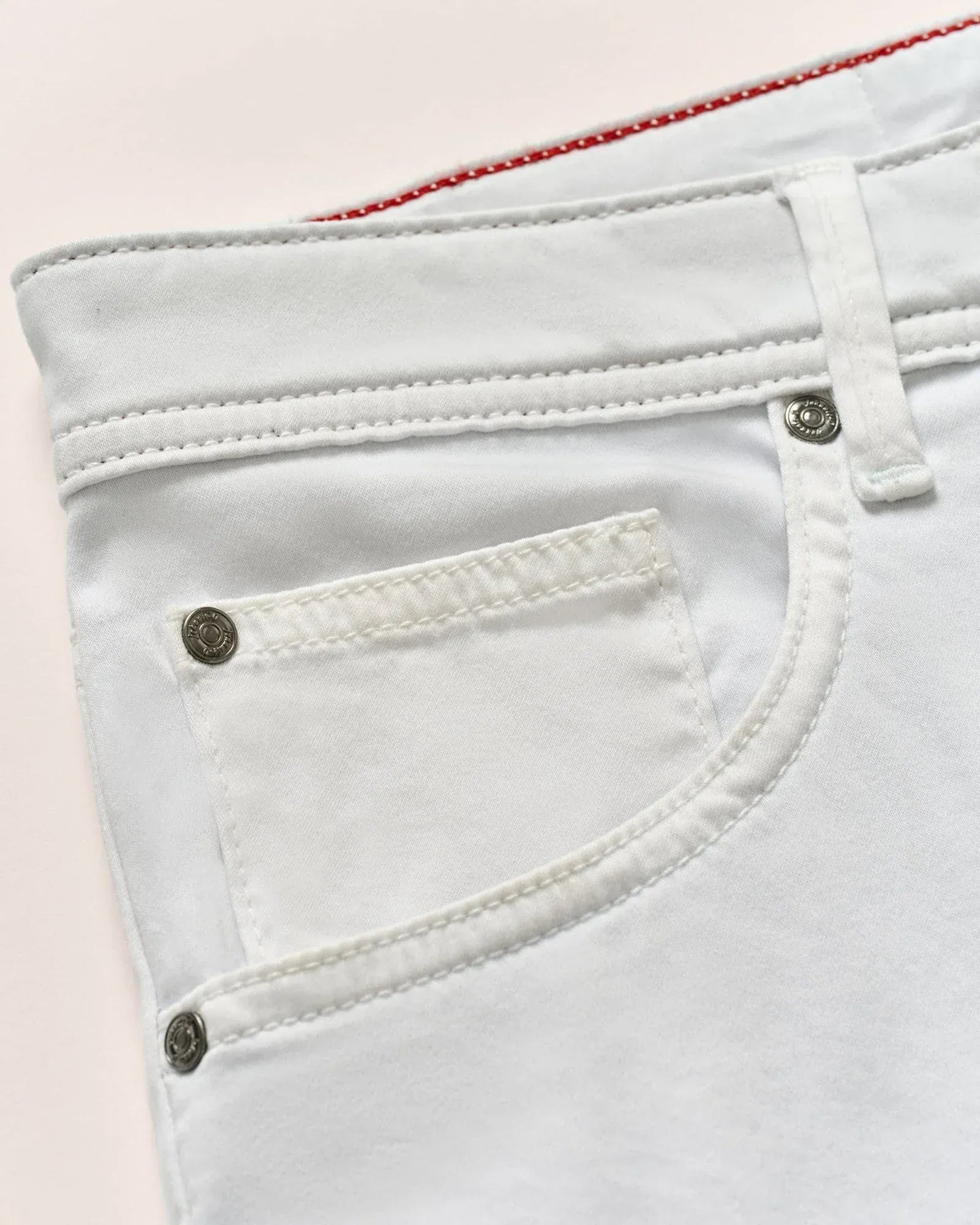 Johnnie-O 5-Pockets Carmel Sateen 5-Pocket Pant in White