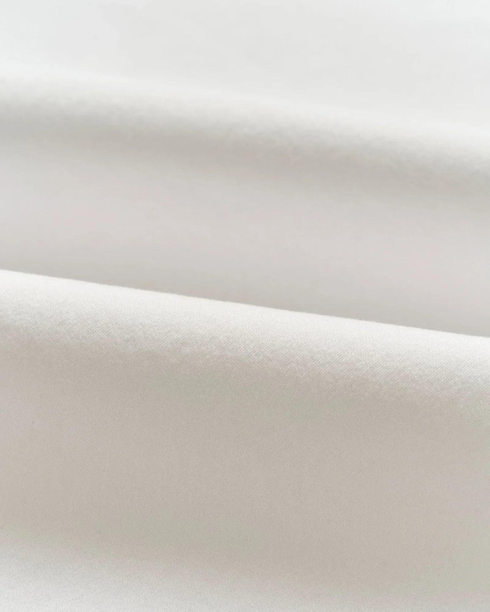 Johnnie-O 5-Pockets Carmel Sateen 5-Pocket Pant in White