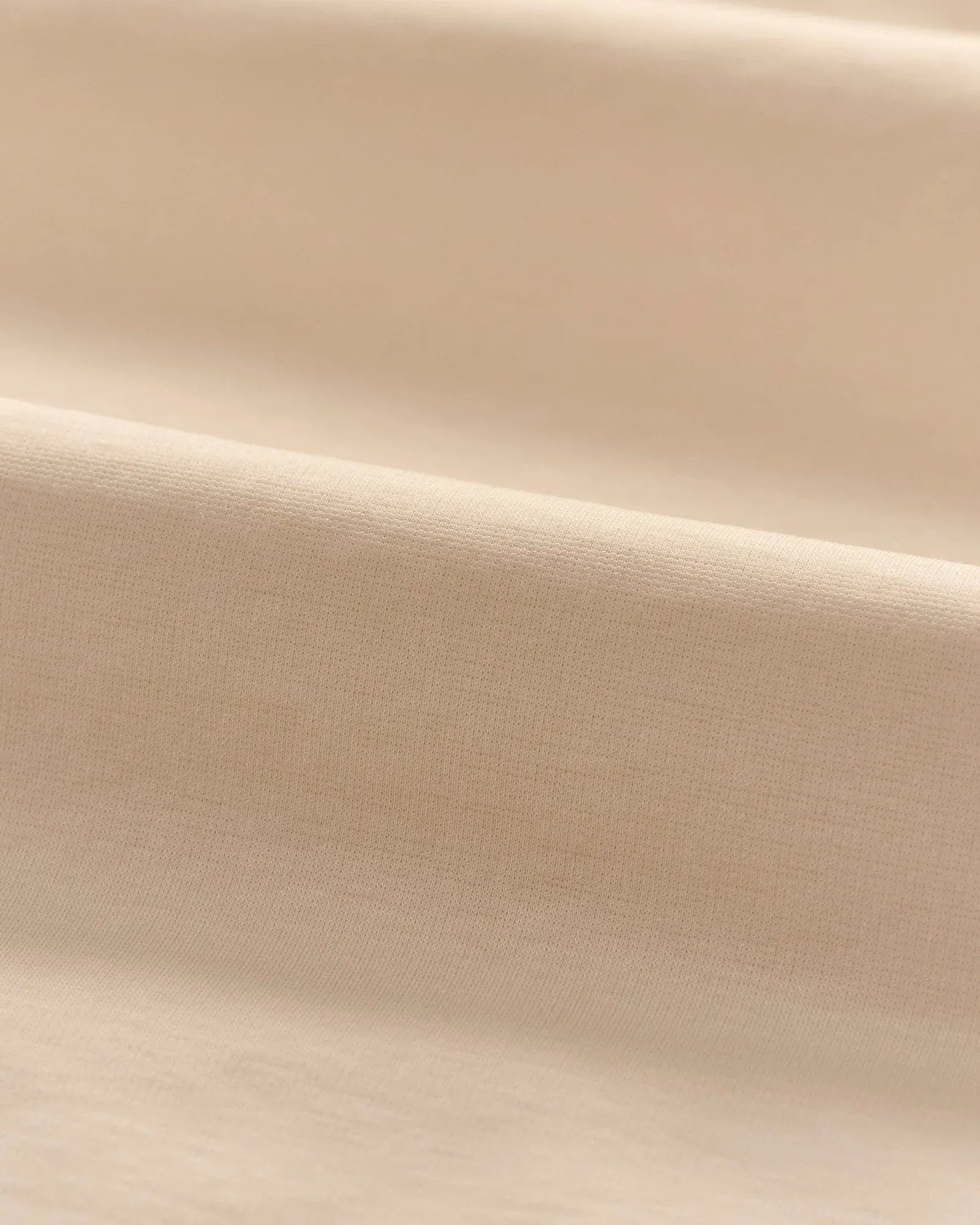 Johnnie-O Shorts Jupiters Stretch Cotton Performance Shorts in Sand