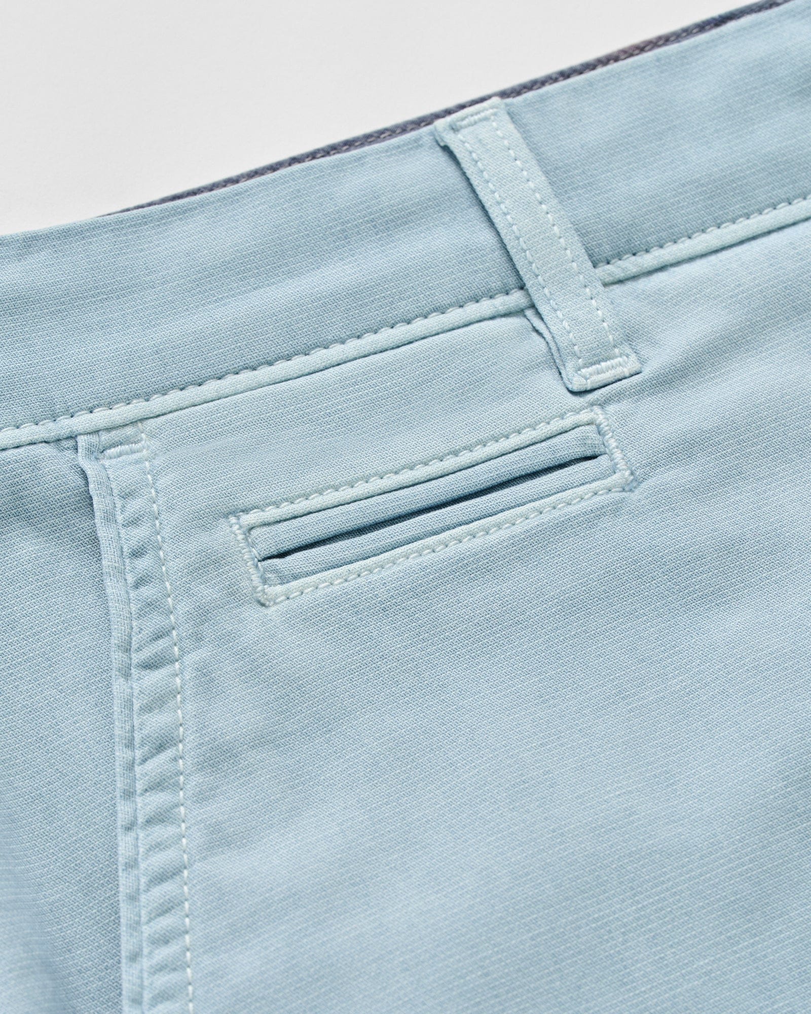 Johnnie-O Shorts Nassau Cotton Blend Shorts in Kona