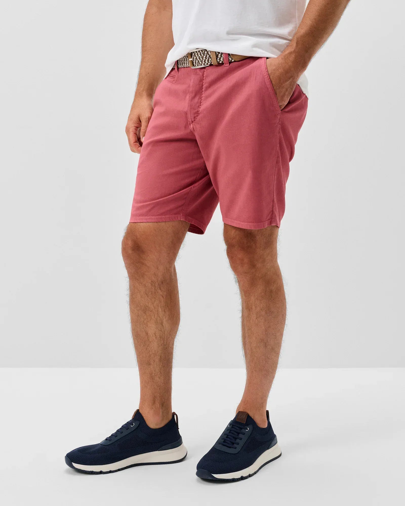 Johnnie-O Shorts Nassau Cotton Blend Shorts in Washed Red