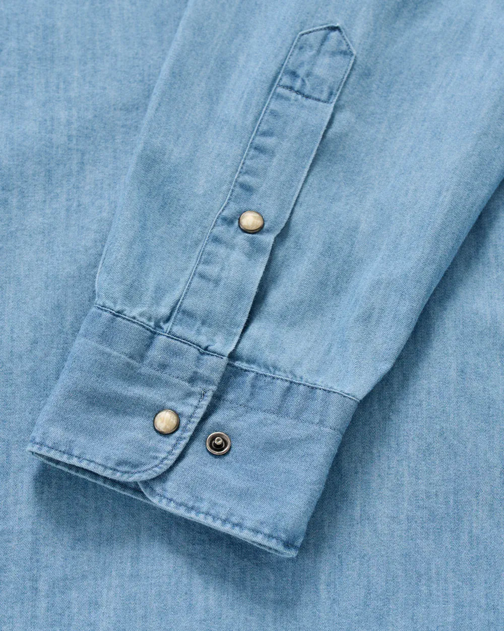 Johnnie-O Sport Shirts Chambray Snap Top Shelf Button Down