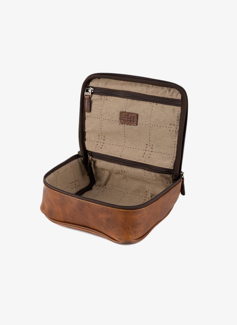Moore & Giles Inc. Luggage TITAN MILLED HONEY Donald Leather Wash Kit
