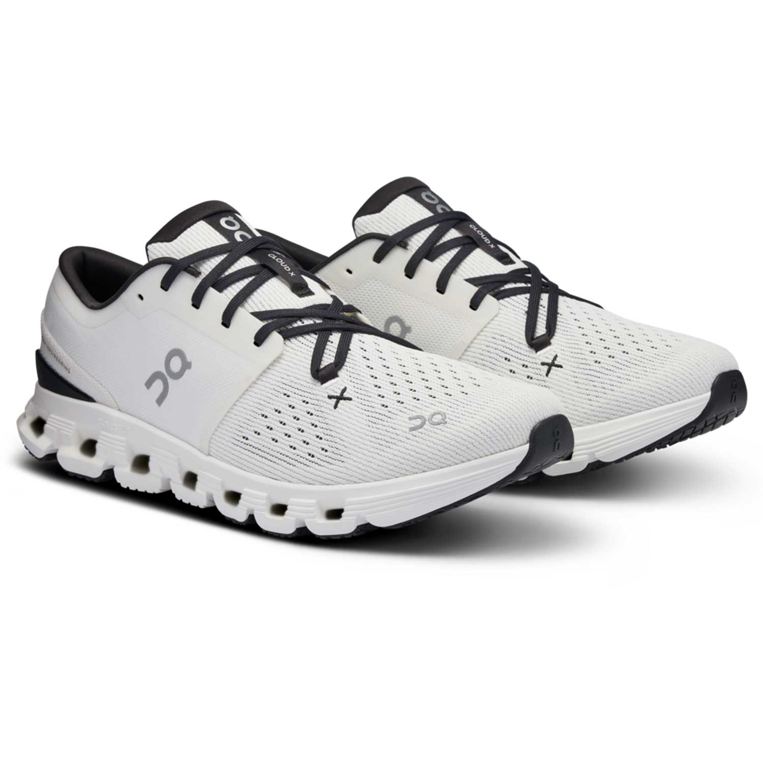 On Shoes Cloud X 4
