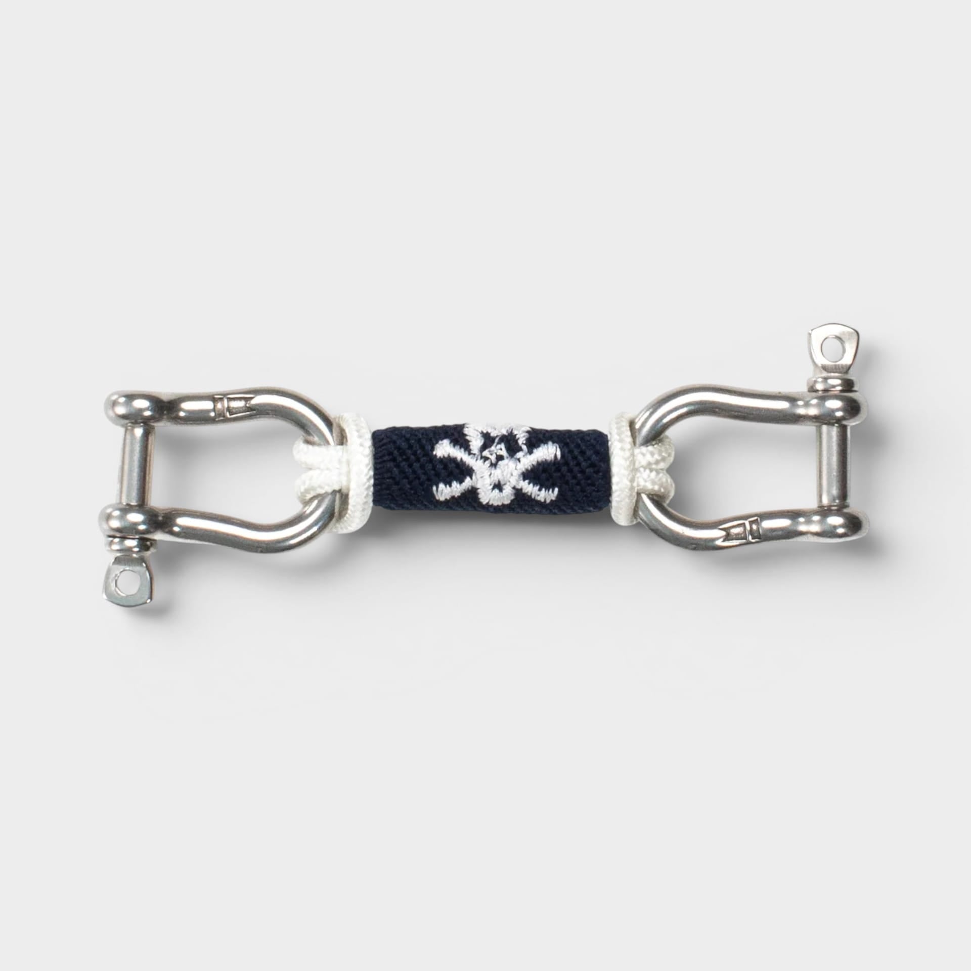 Riomar Shoes OS / Black/White Jolly Roger Bearing