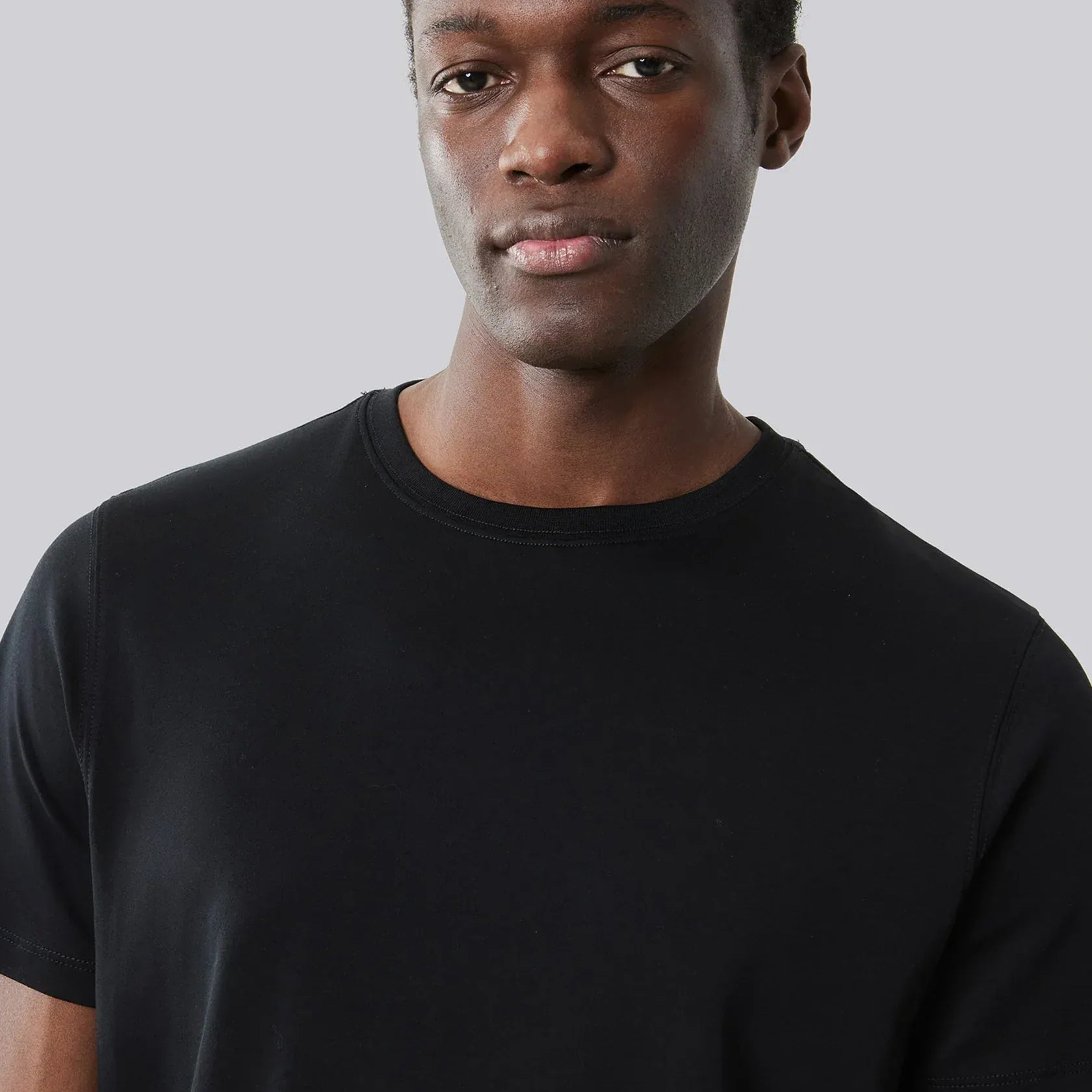 Robert Barakett T-Shirts The Barakett Tee in Black