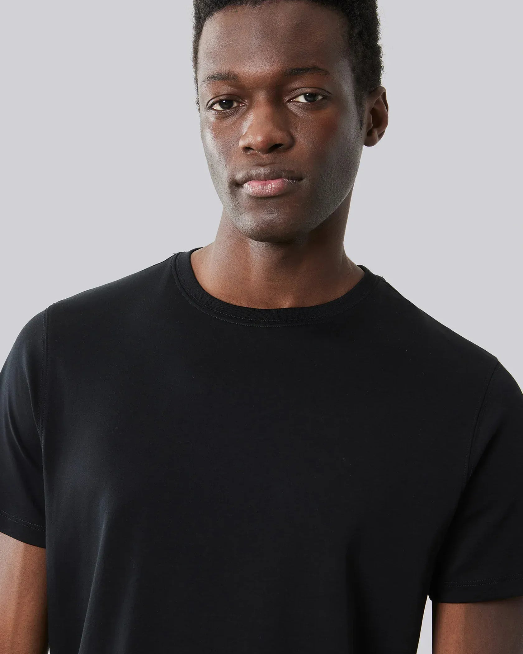 Robert Barakett T-Shirts The Barakett Tee in Black