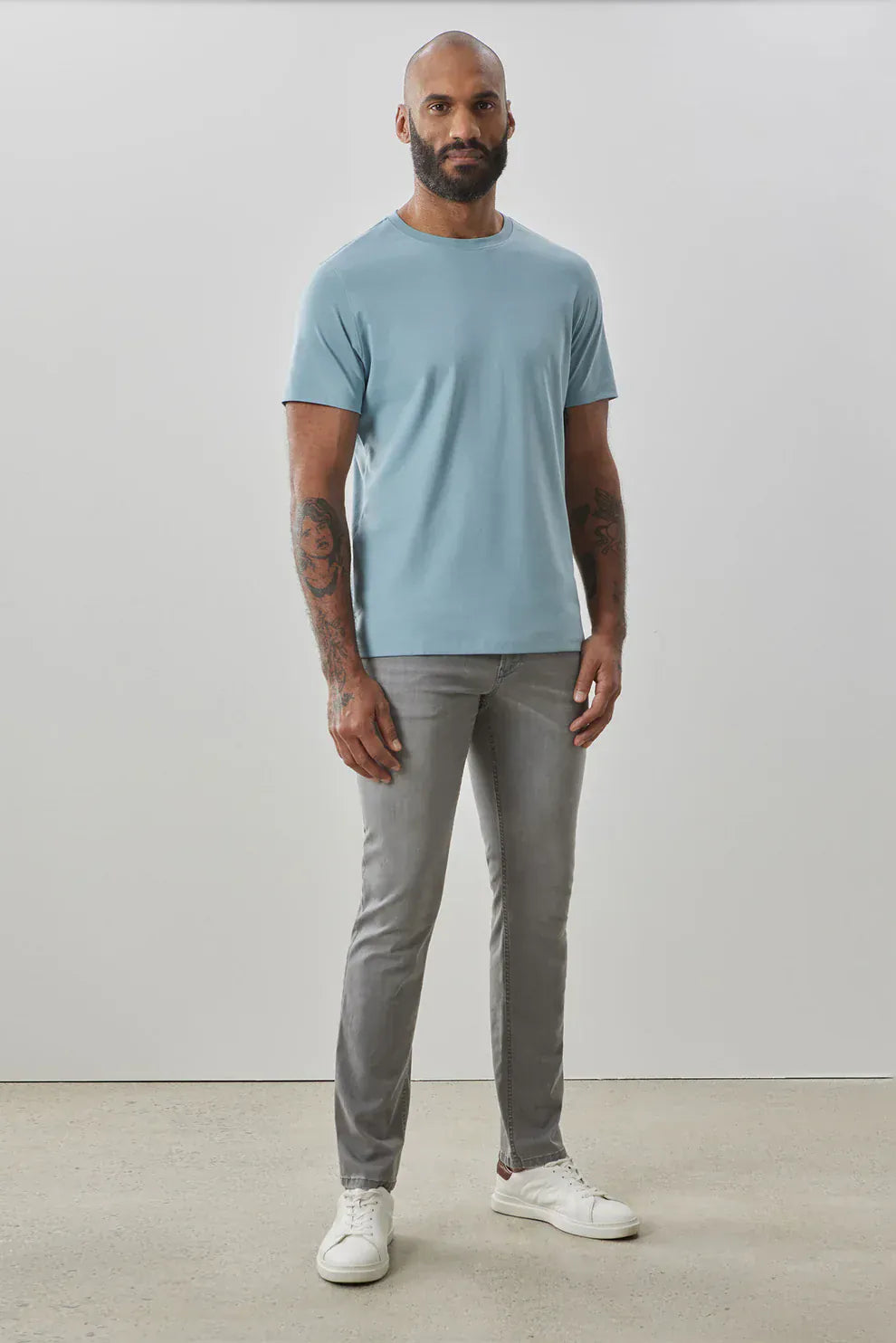 Robert Barakett T-Shirts The Barakett Tee in Soft Teal