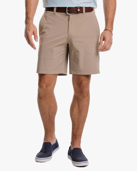 Southern Tide Shorts brrr°-die 8" Performance Short- Sandstone Khaki