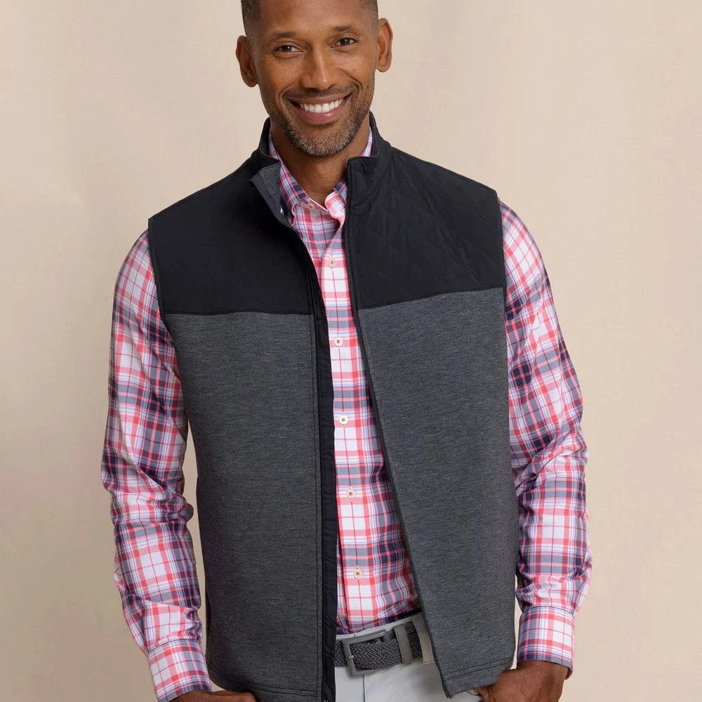 Southern Tide Vest CAVIAR BLACK / S Waterfront Quilted Vest