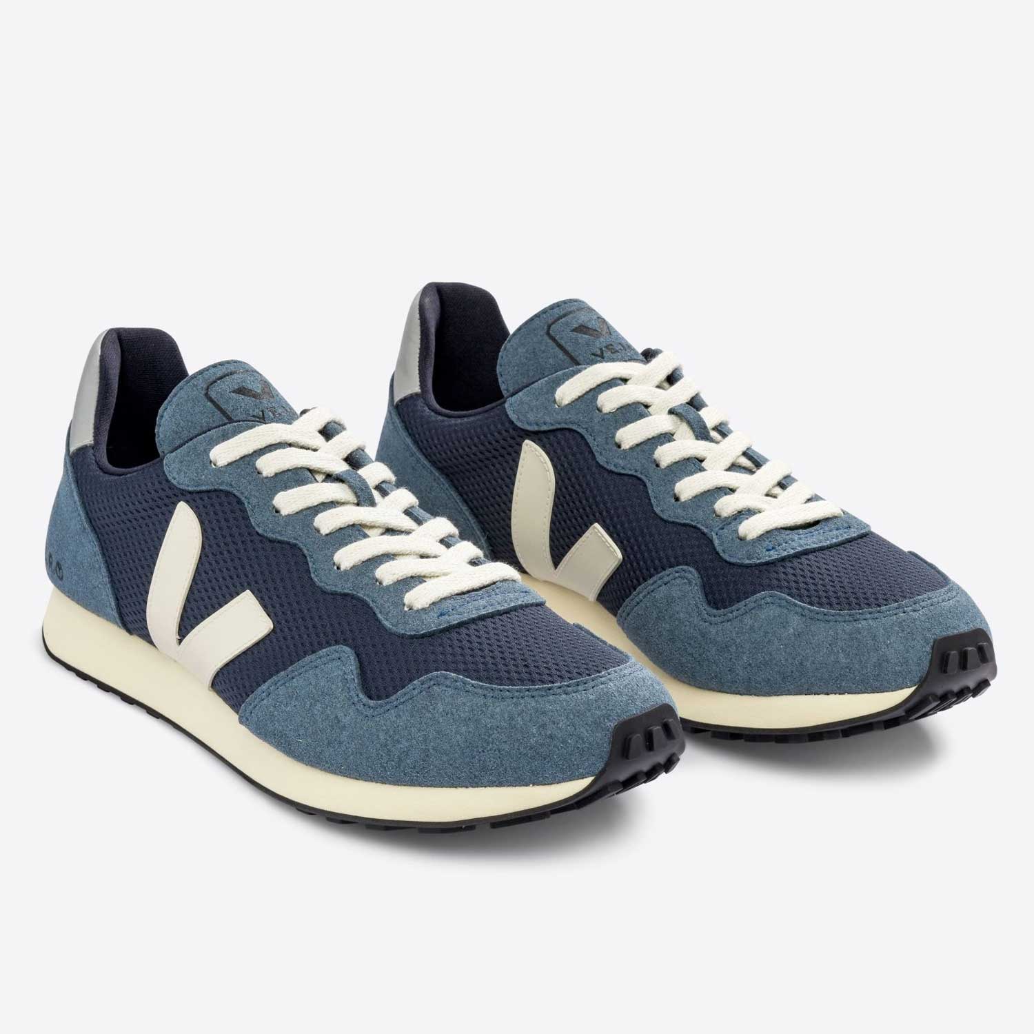 Veja Shoes SDU Alveomesh Trainer