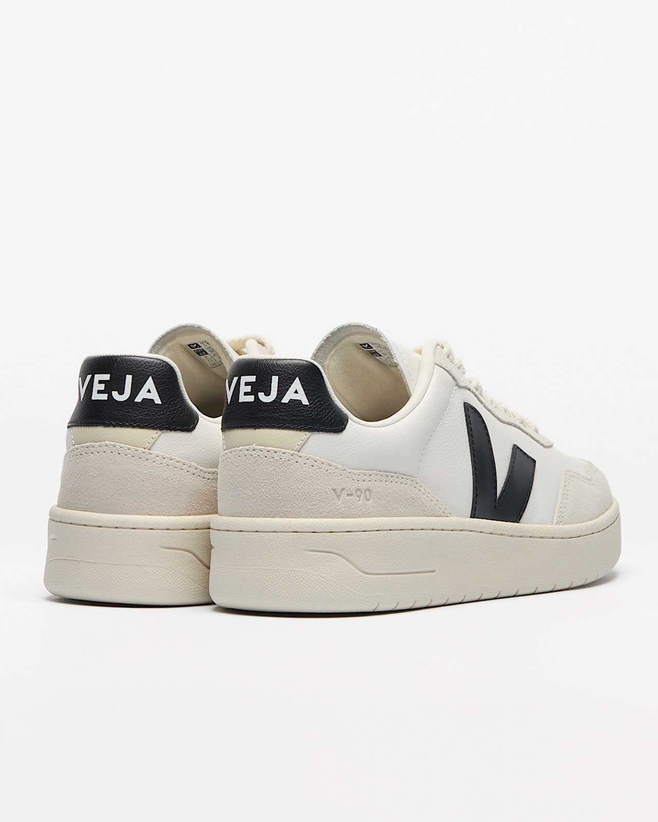 Veja Shoes V-90 Leather Sneaker