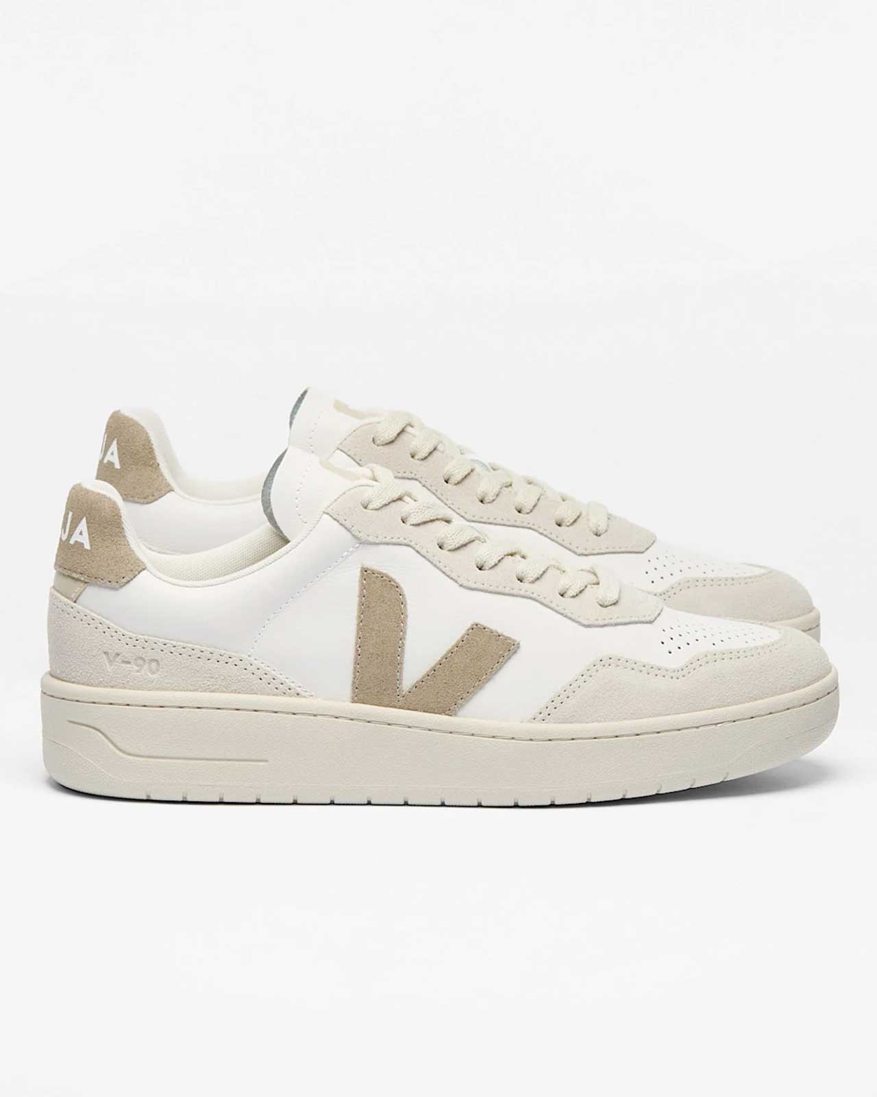 Veja Shoes V-90 Leather Sneaker