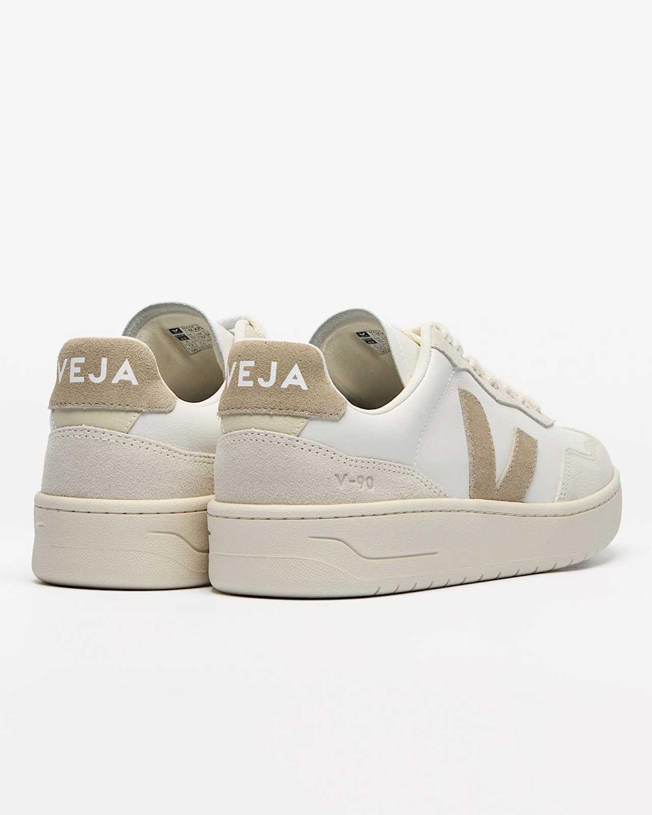 Veja Shoes V-90 Leather Sneaker